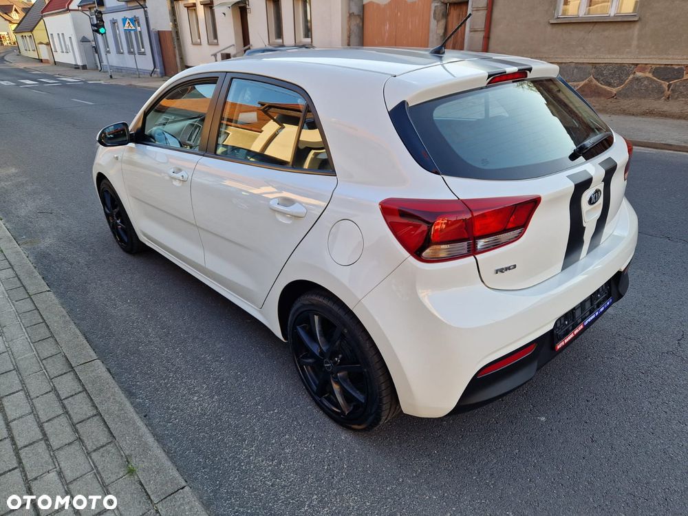 Kia Rio 1.2 Dream-Team Edition - 6