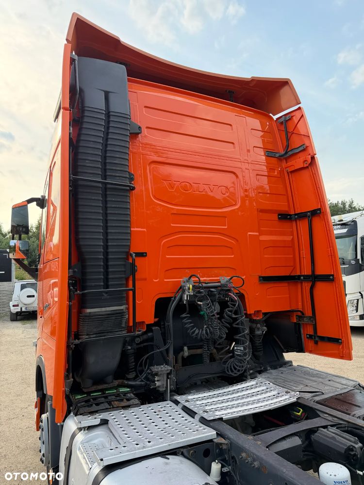 Volvo FH 500 / HYDRAULIKA DWUOBWODOWA / 848 070 KM PRZEBIEGU / GLOBETROTTER / EURO 6 / LODÓWKA / DŁUGA RAMA / DOSTĘPNE 3 SZTUKI !! - 16