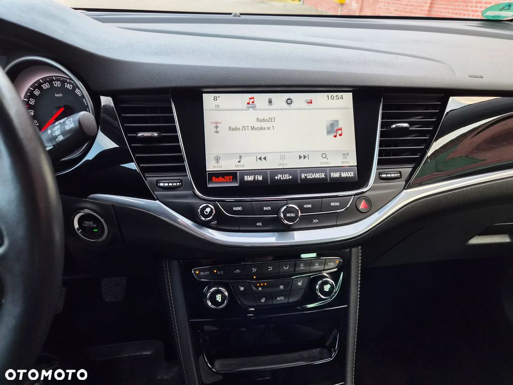 Opel Astra 1.4 Turbo Innovation - 17