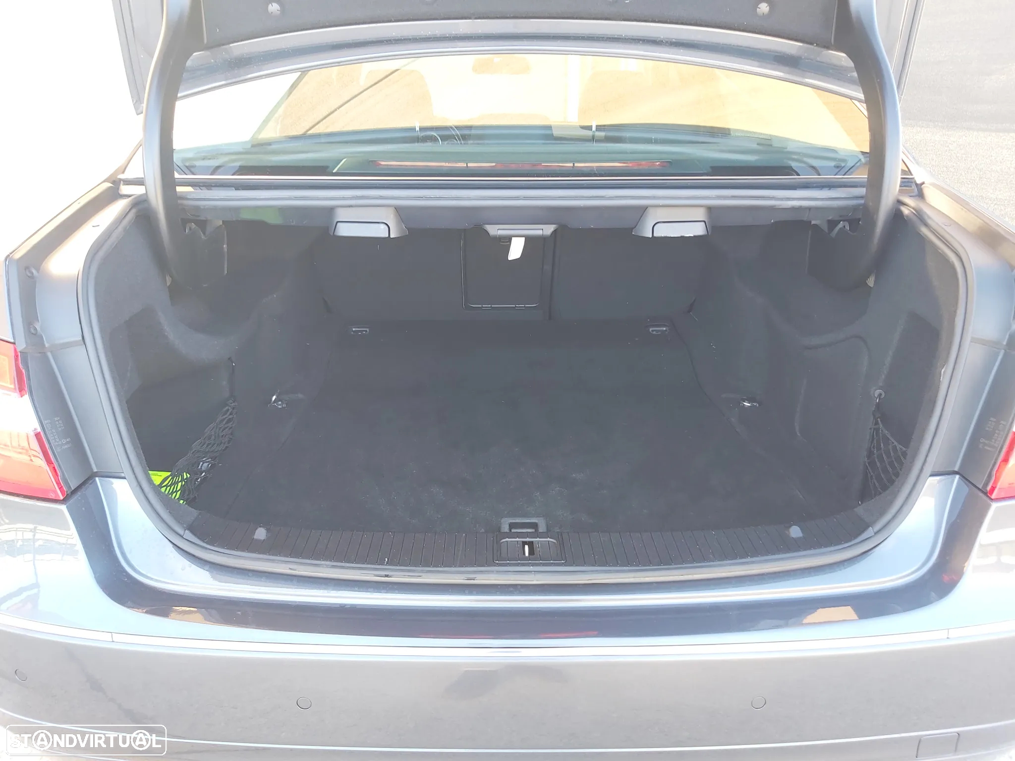 Mercedes-Benz E 350 CDi Elegance BlueEfficiency - 23
