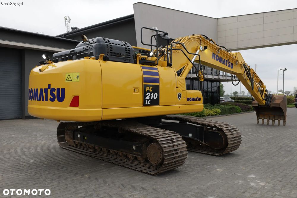 Komatsu PC210LC-11 - 35