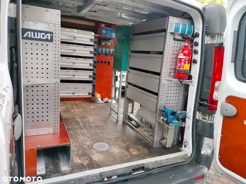 Opel vivaro - 31