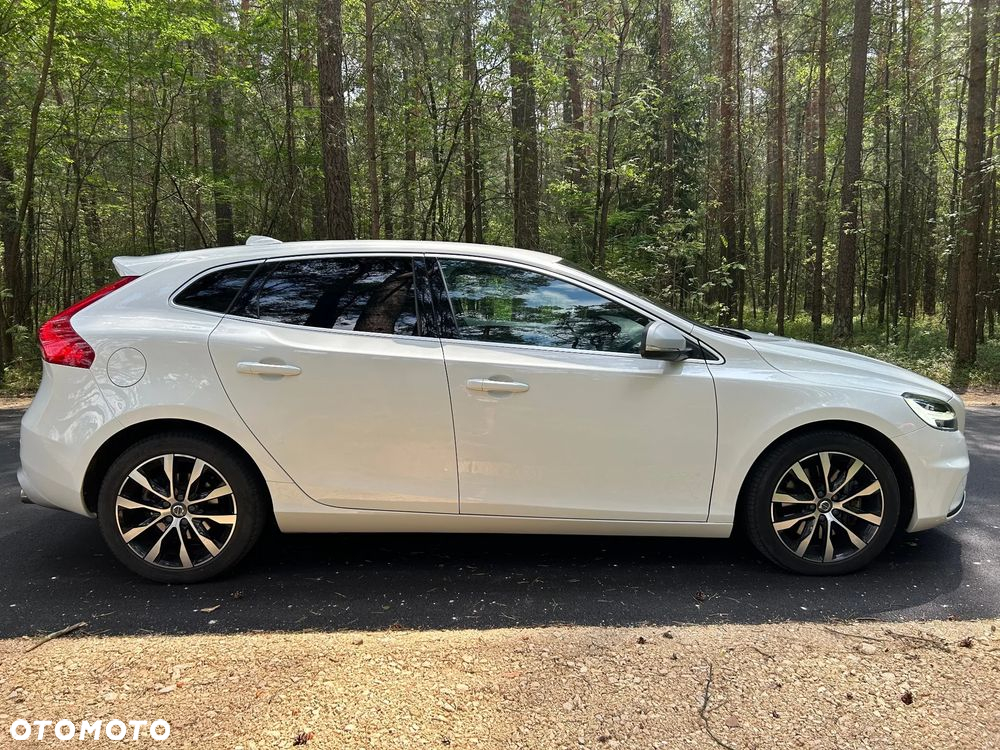 Volvo V40 T3 Drive-E R-Design Momentum - 9