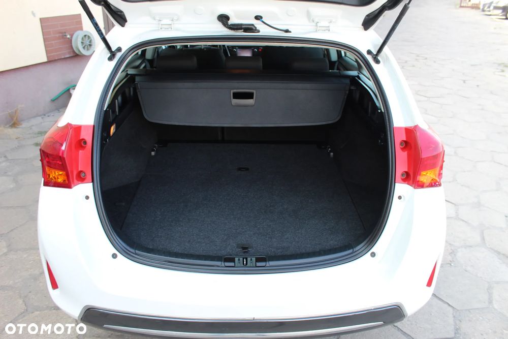 Toyota Auris - 29