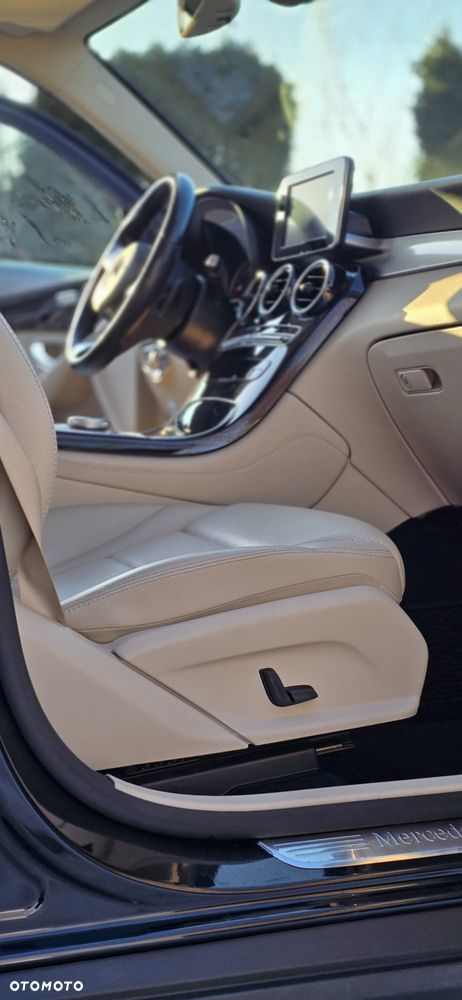 Mercedes-Benz GLC - 15