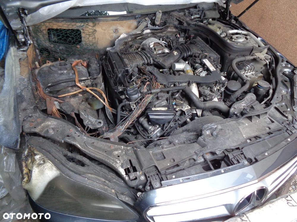 Mercedes-Benz Klasa E 300 BLUETEC 7G-TRONIC Elegance - 6