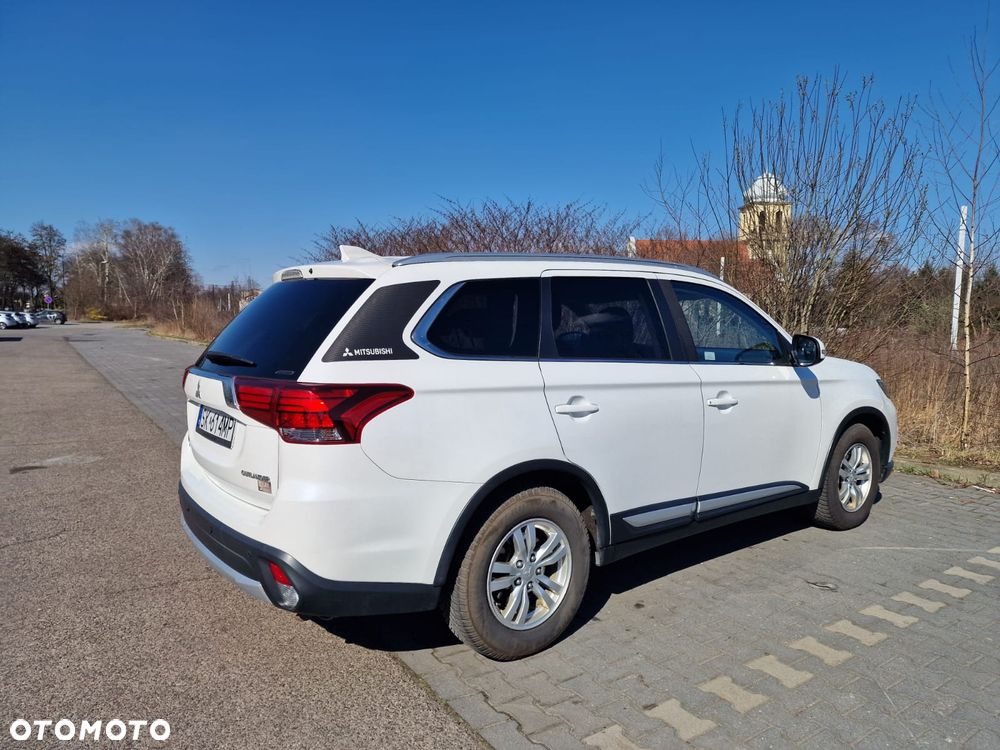 Mitsubishi Outlander 2.0 Intense + Navi 4WD CVT - 5