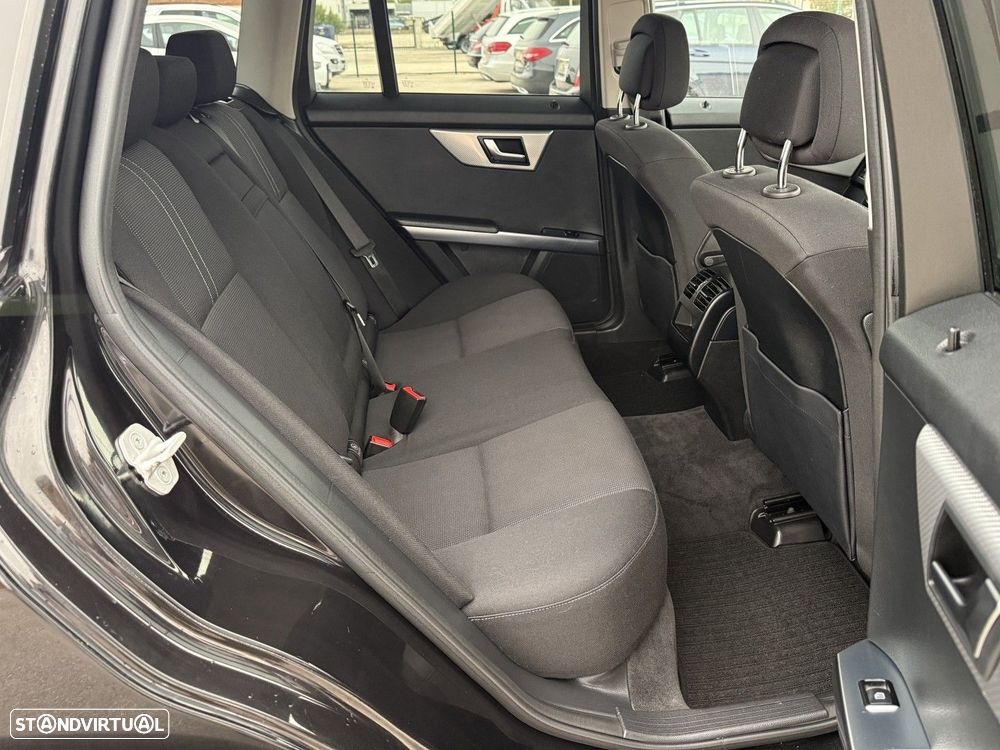 Mercedes-Benz GLK 200 CDI (BlueEFFICIENCY) - 12