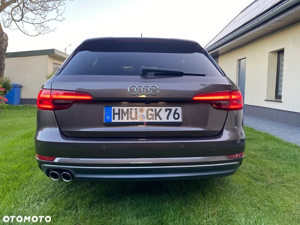 Audi A4 Avant 2.0 TDI DPF clean diesel Ambiente - 29