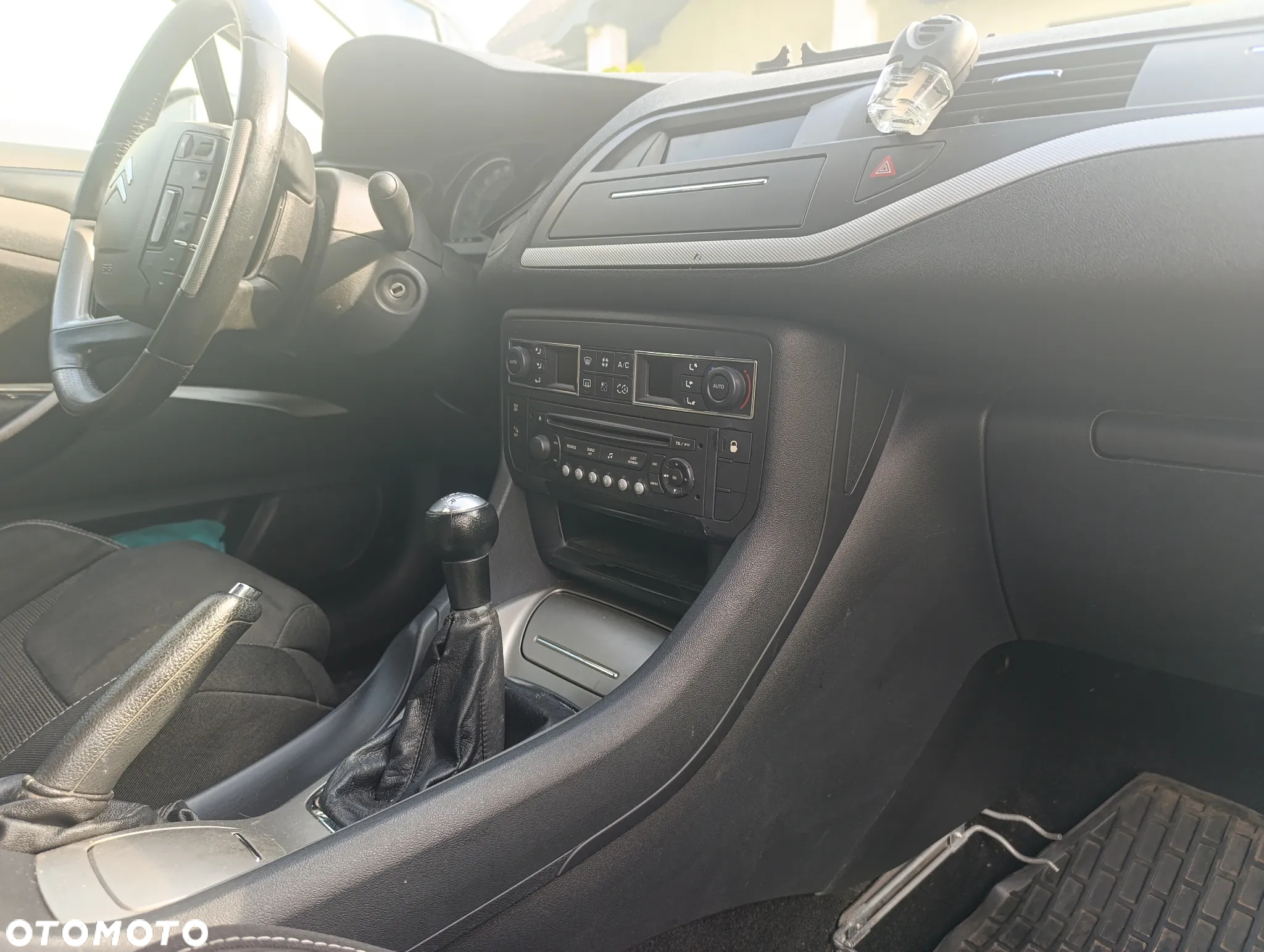 Citroën C5 Tourer HDi 110 FAP Style - 20