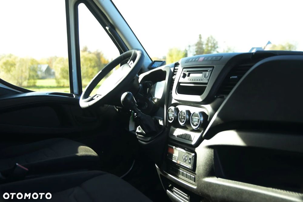 Iveco 72C17  3,0 170KM bez adblue euro 5 Zanotti Z380  6,1m 12 palet dł -20+20 ładowność 3460kg - 19