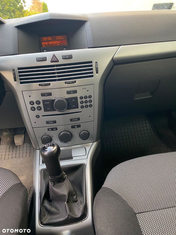Opel Astra 1.9 CDTI Enjoy - 12
