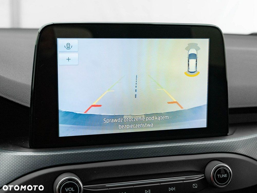 Ford Focus 1.0 EcoBoost Active - 23