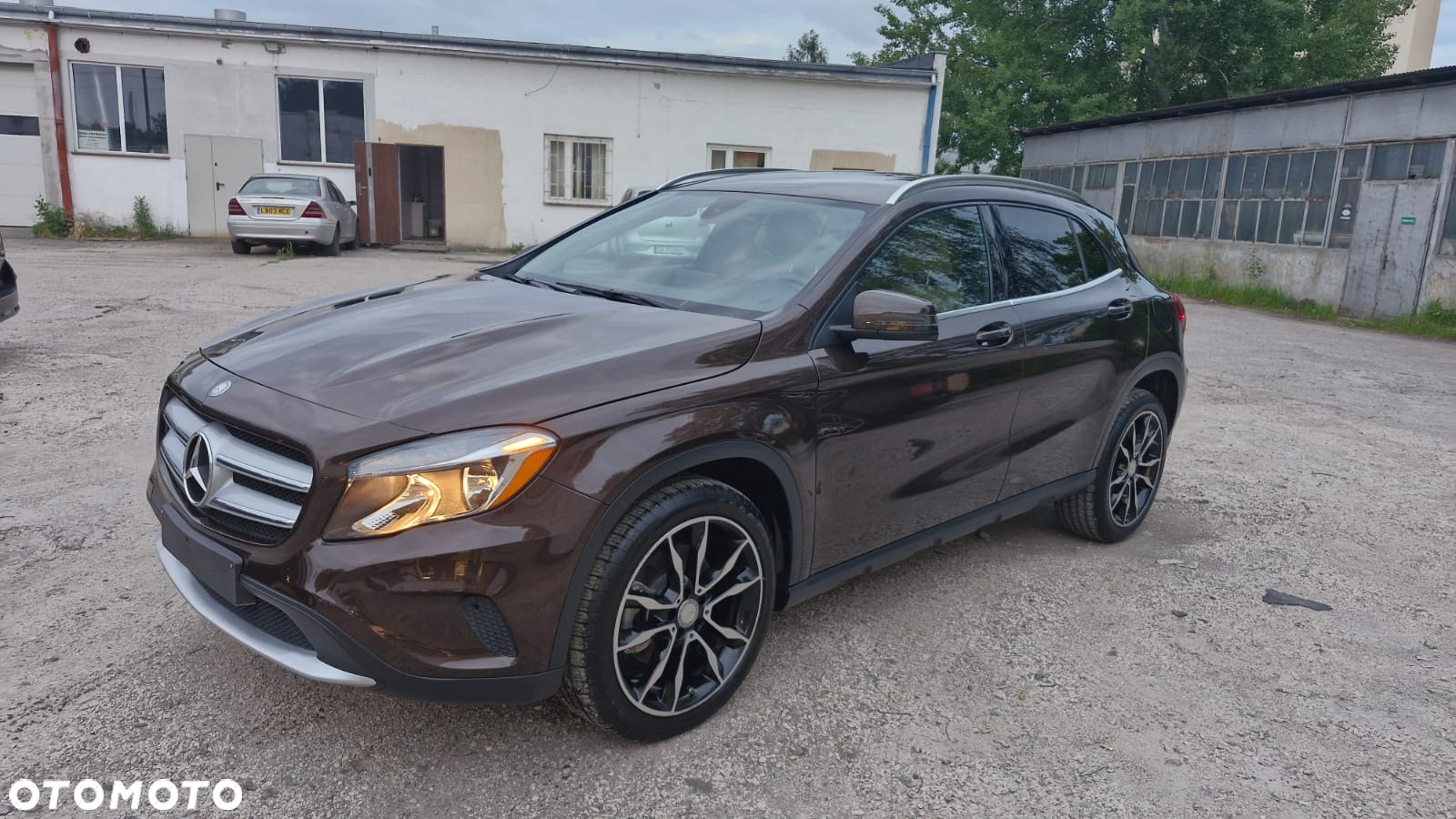Mercedes-Benz GLA - 15
