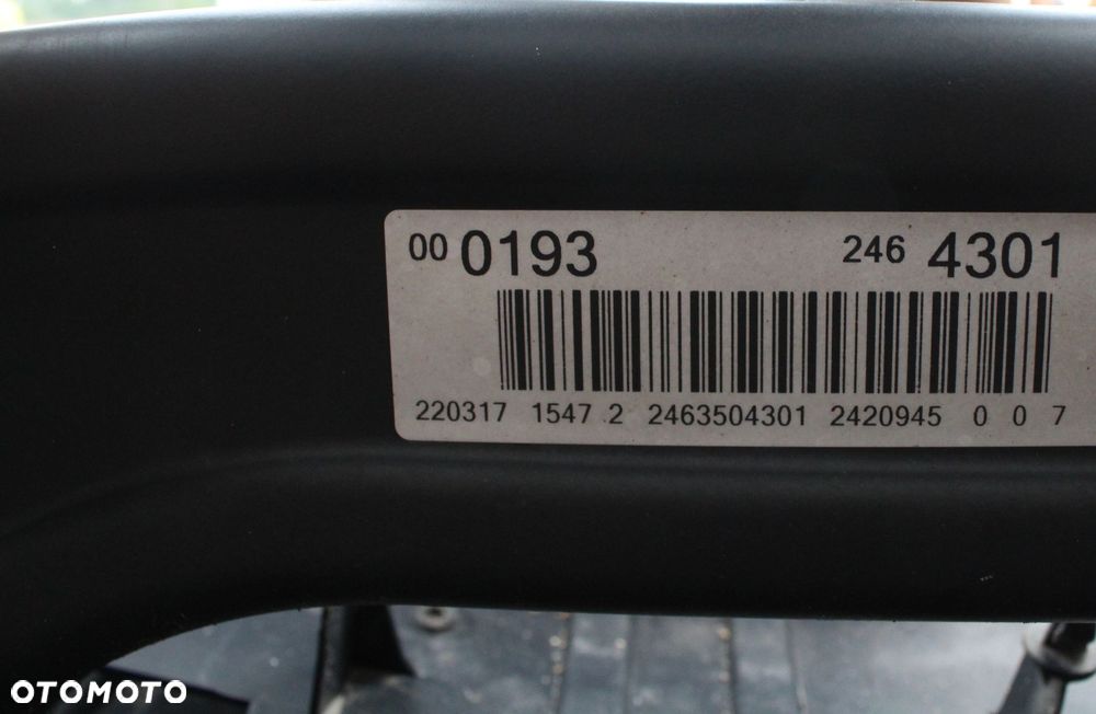 Mercedes CLA W117 zawieszenie belka tył 2463504301 - 2