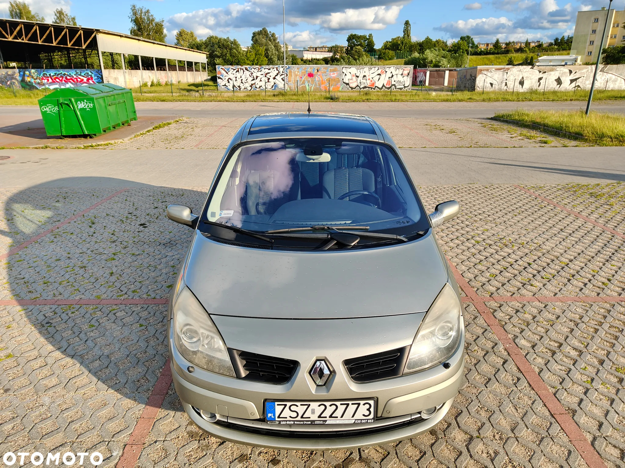 Renault Scenic 2.0 dCi Expression - 13