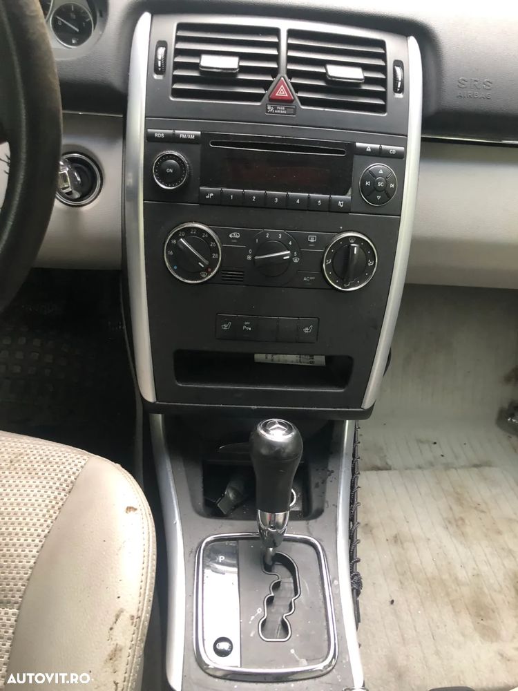Dezmembrez Mercedes Benz B180 B200 CDI automat gri argintiu 2006 - 15