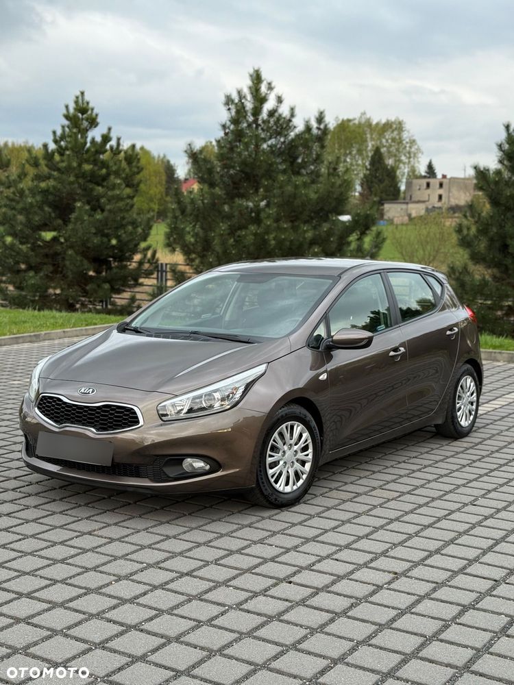 Kia Ceed - 1