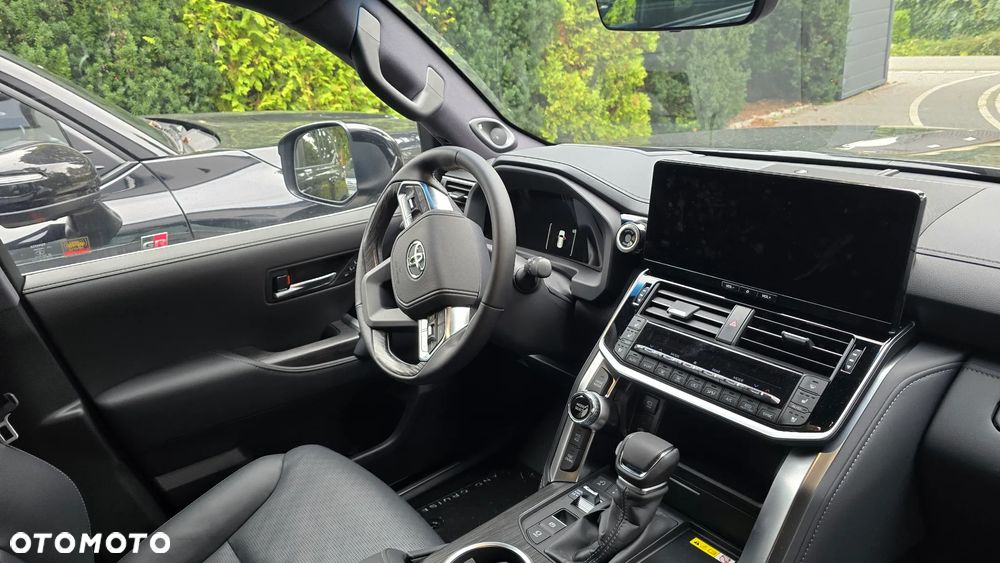 Toyota Land Cruiser - 21