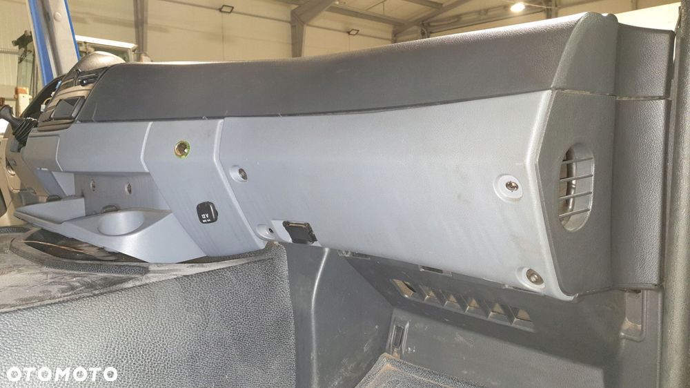 actros mp3 mp2 deska rozdzielcza konsola kabiny stelaż nagrzewnica kpl - 2