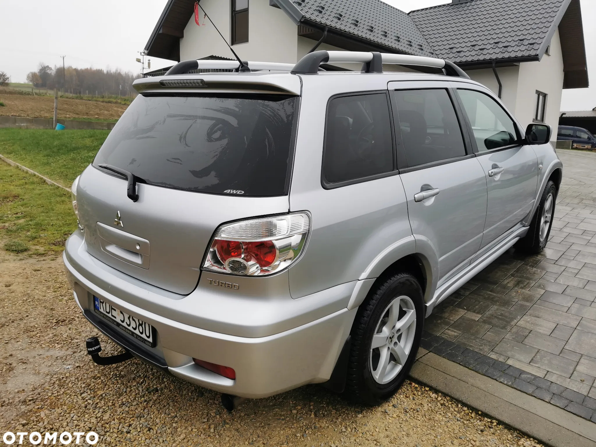Mitsubishi Outlander 2.0 Turbo 4WD - 3