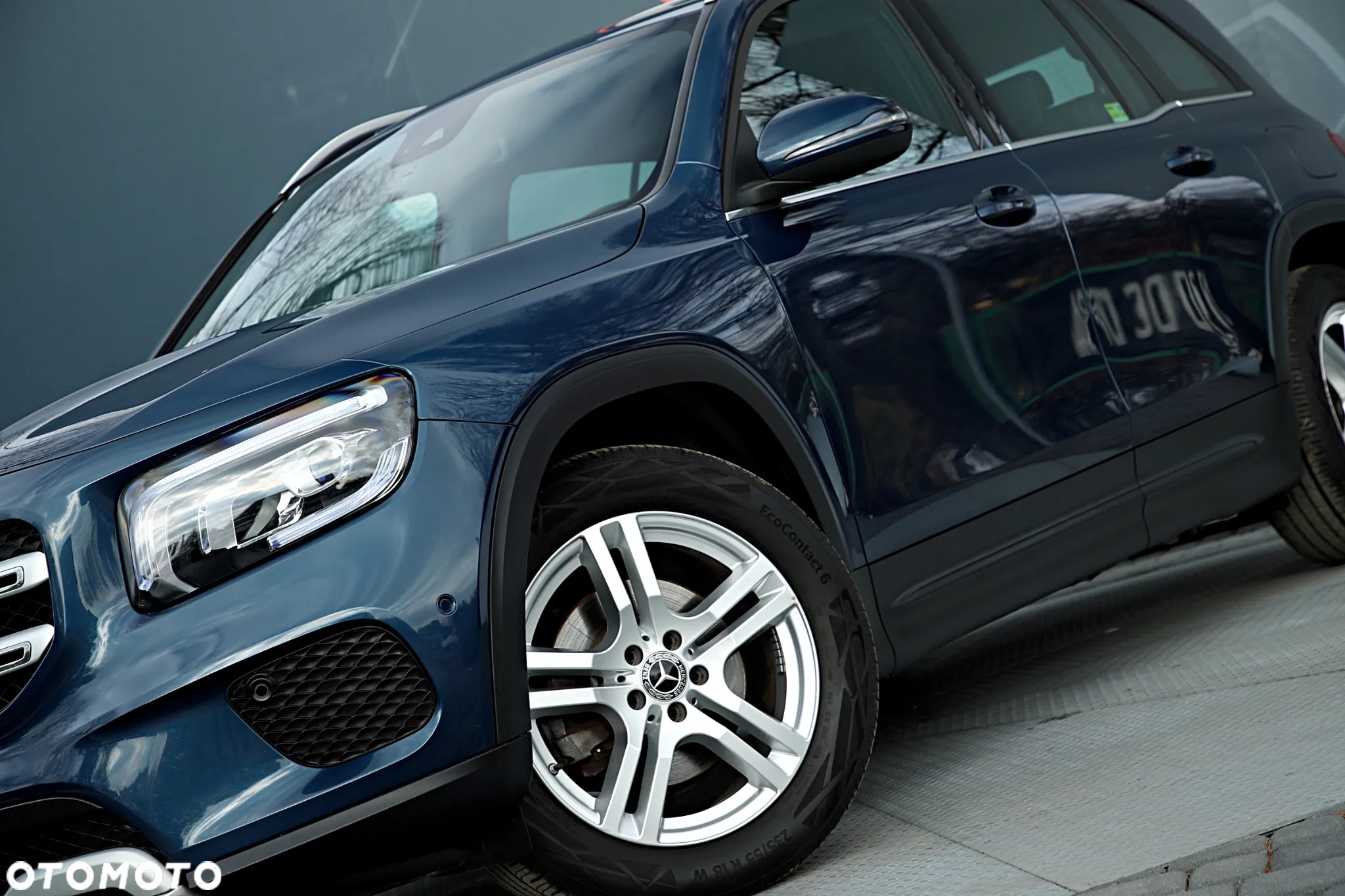 Mercedes-Benz GLB 200 7G-DCT - 2