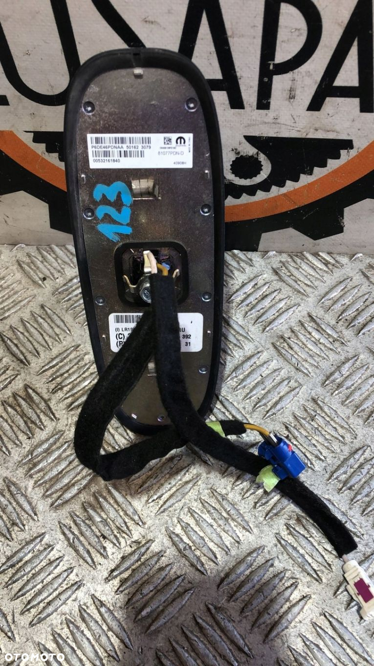 antena GPS radio PAU CHRYSLER PACIFICA 2016- - 2