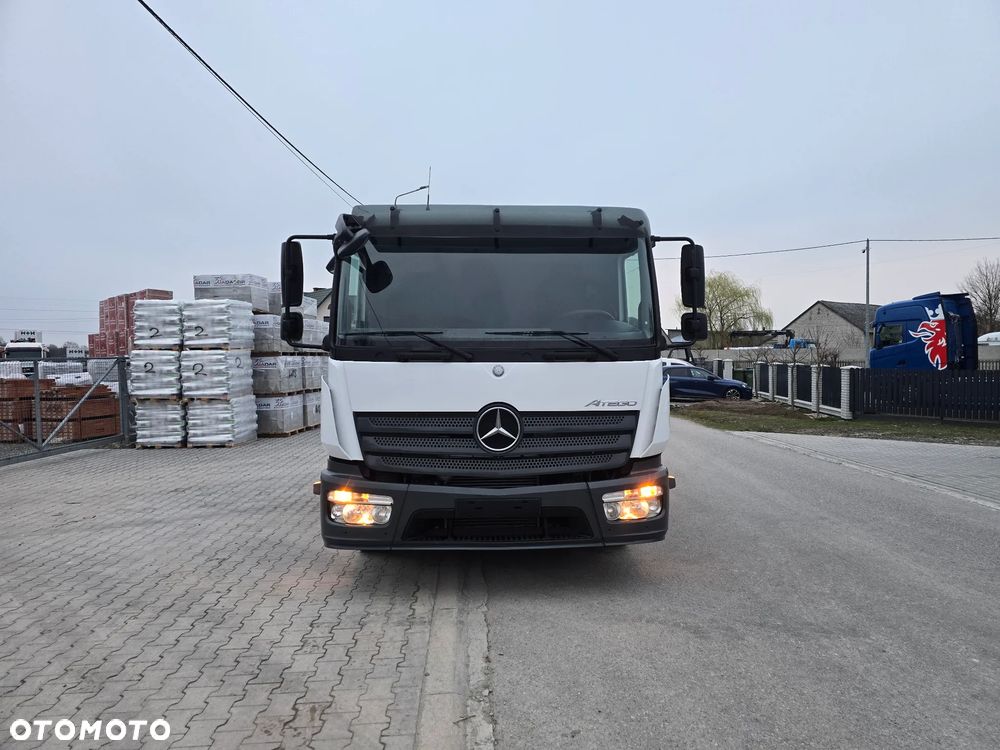 Mercedes-Benz Atego/Wywrotka/Manual/Blokada mostu - 2