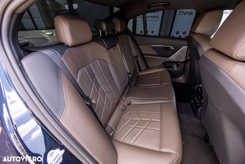 BMW i5 - 36