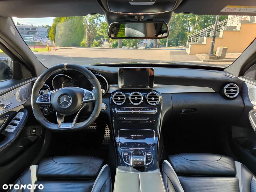 Mercedes-Benz Klasa C AMG 63 S AMG Speedshift 7G-MCT - 17