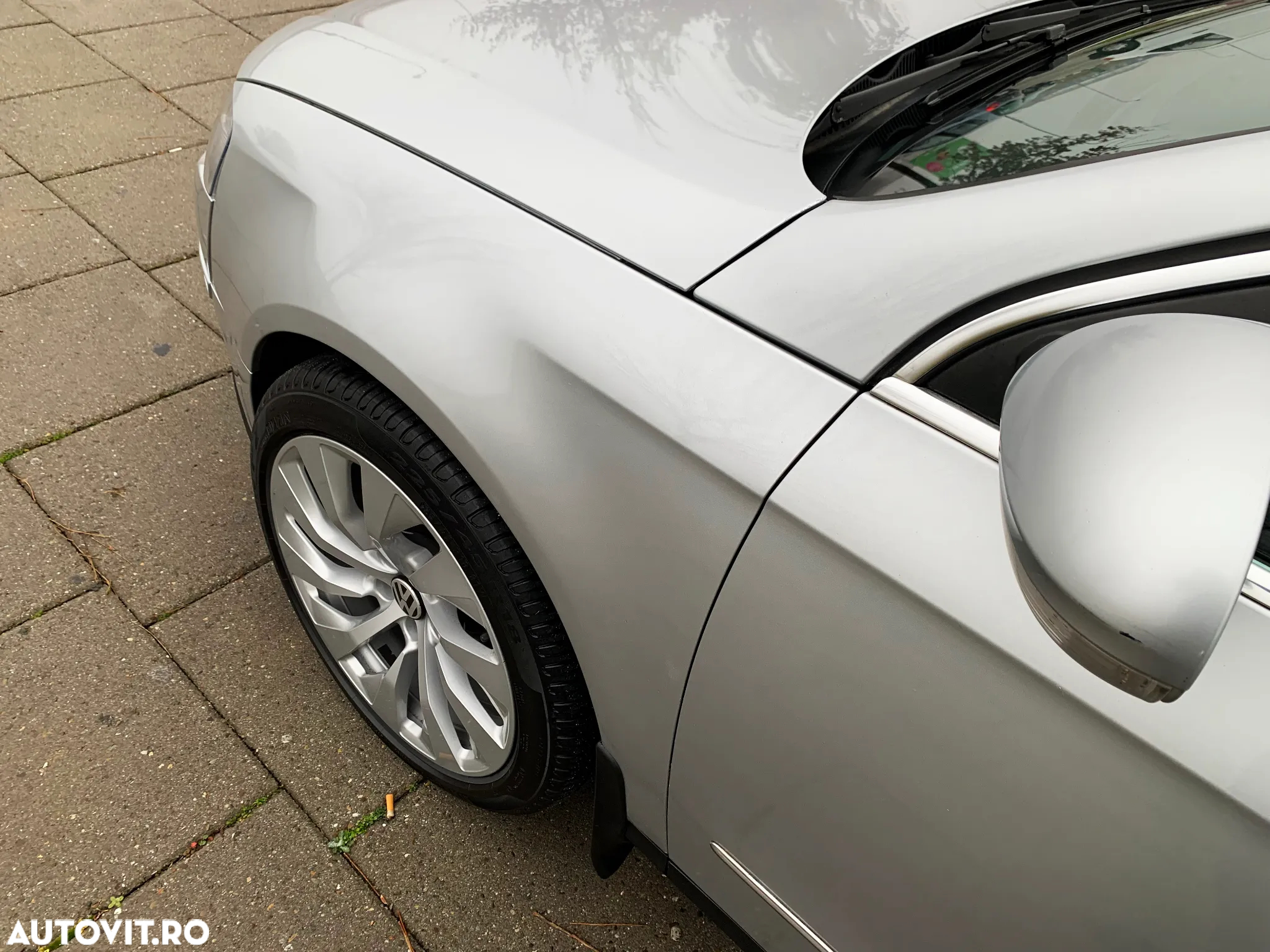 Volkswagen Passat 2.0 TDI Comfortline - 8