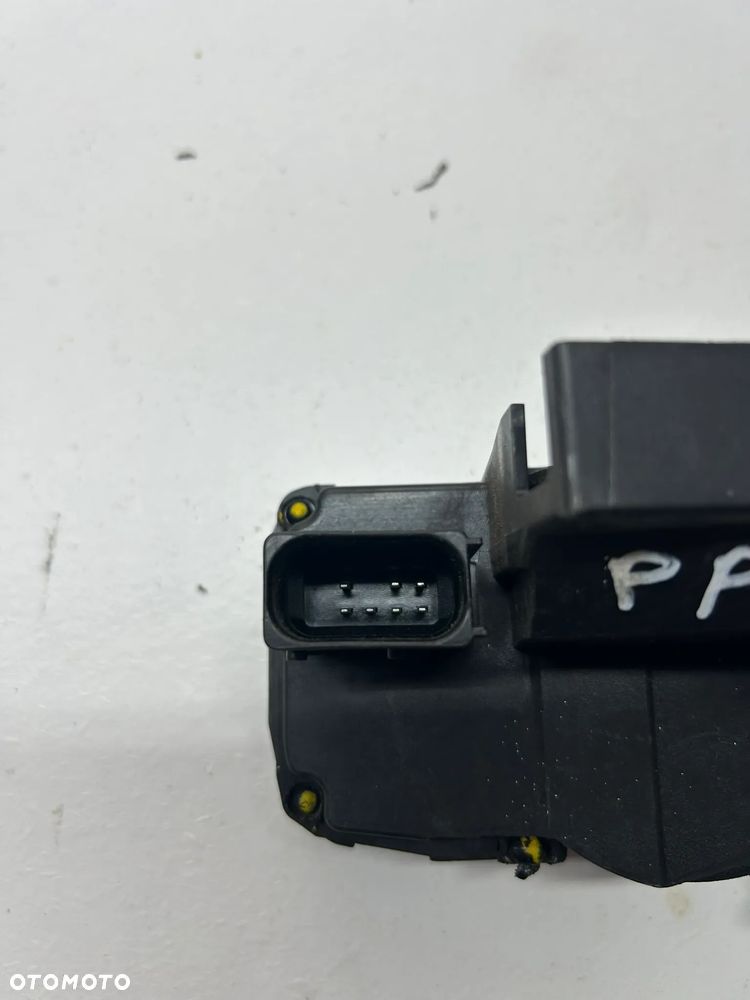 SAAB 93 9-3 zamek 7 PIN prawy przod przedni 2003-2005 - 2