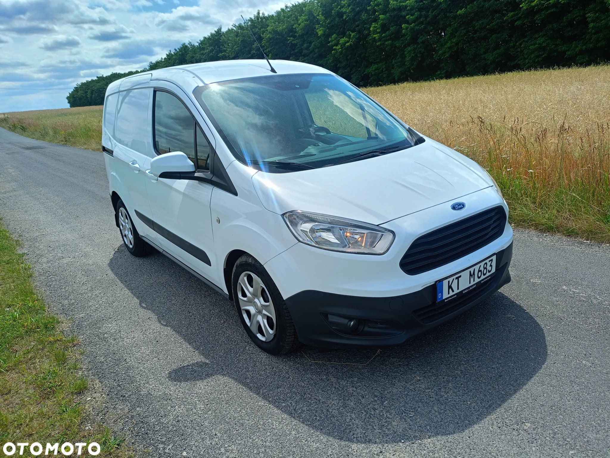 Ford courier - 19