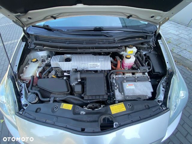 Toyota Prius (Hybrid) Comfort - 28