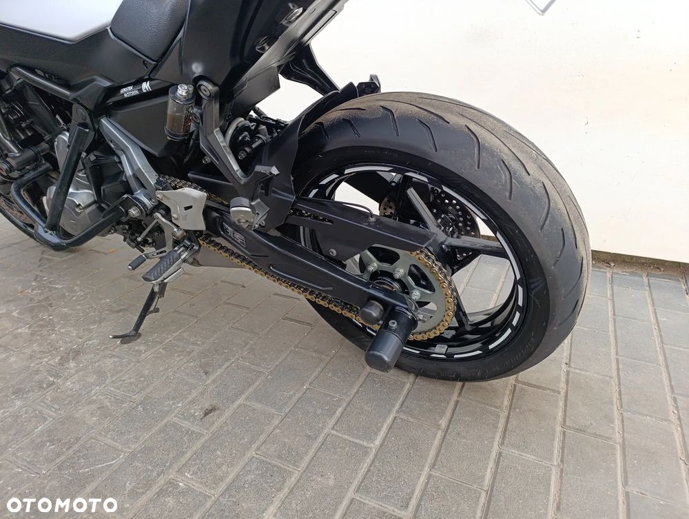 Kawasaki Z 650 - 18