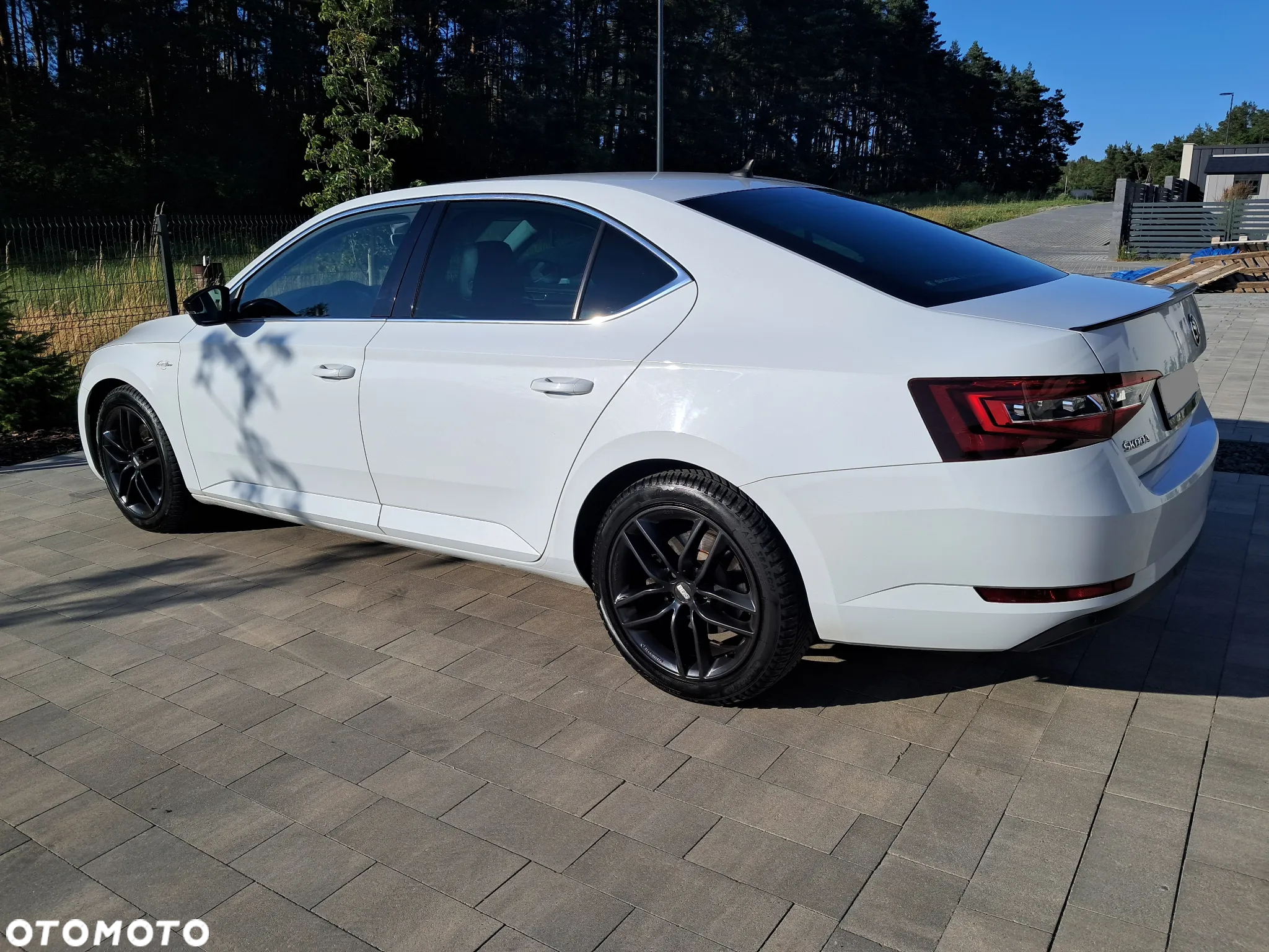 Skoda Superb 2.0 TDI L&K DSG - 4