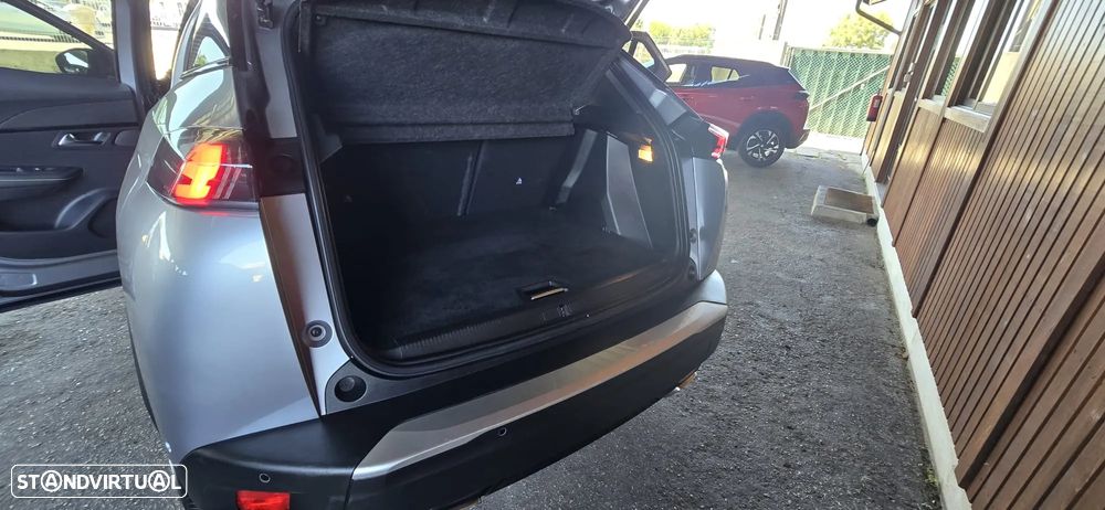 Peugeot 2008 PureTech 130 GT Pack - 25