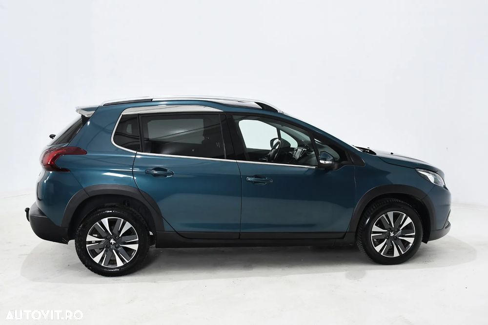 Peugeot 2008 PureTech 110 GPF Stop&Start EAT6 Crossway - 3