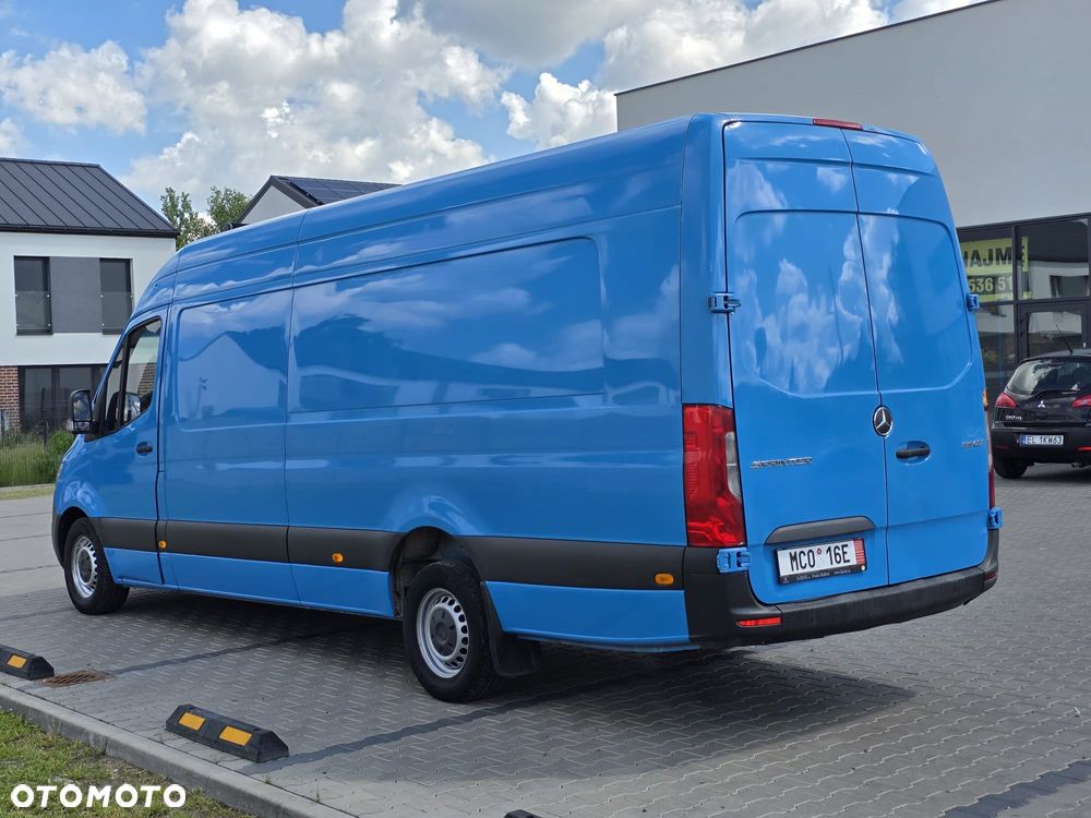 Mercedes-Benz sprinter 319 - 1