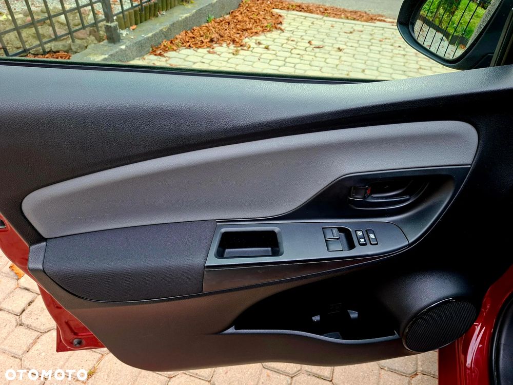 Toyota Yaris - 31