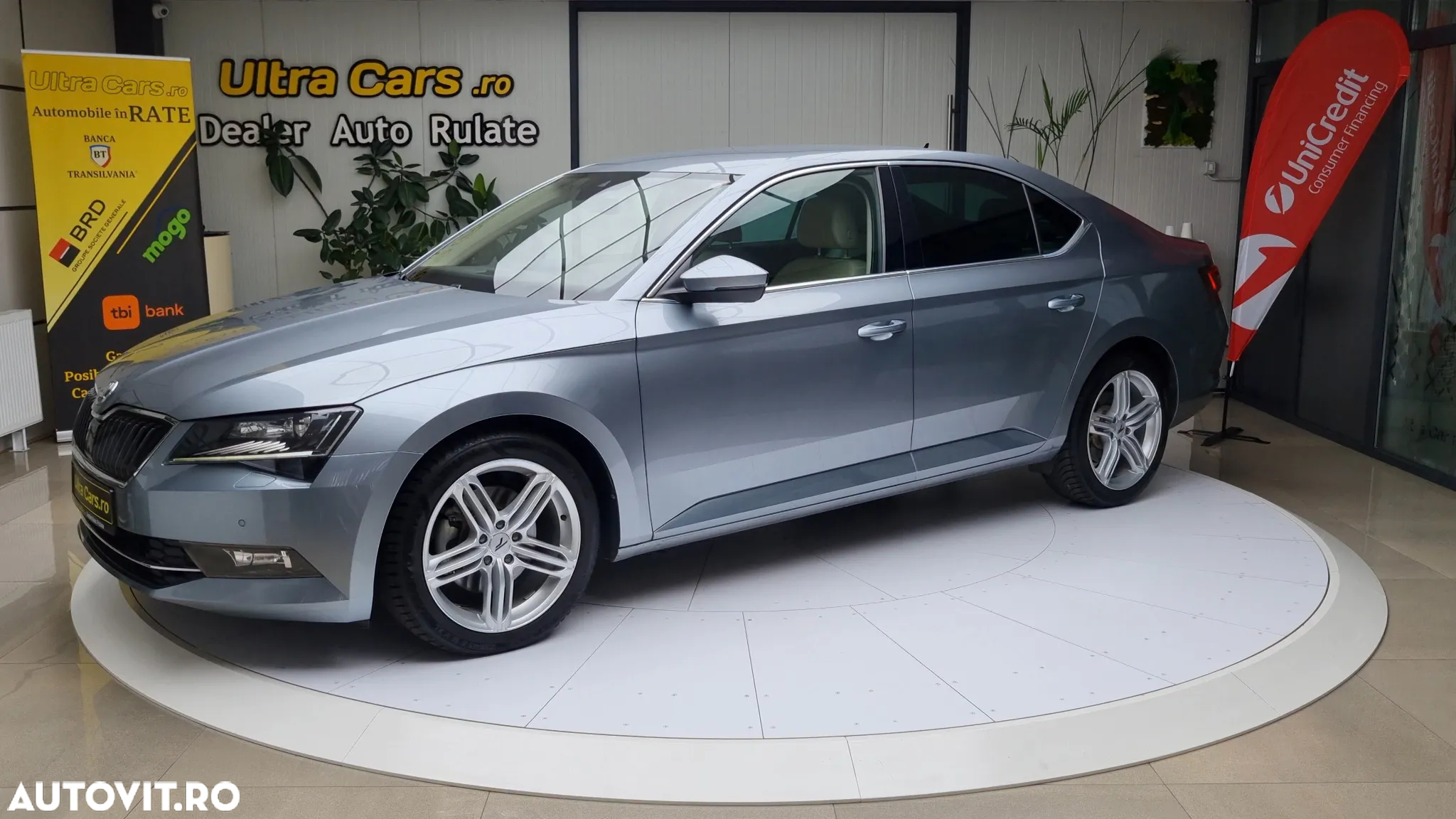 Skoda Superb 2.0 TDI DSG Style - 2