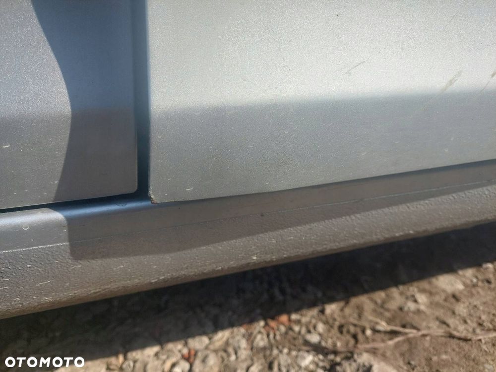 DRZWI KOMPLETNE PRAWY PRZÓD VOLKSWAGEN GOLF V LA7W - 4