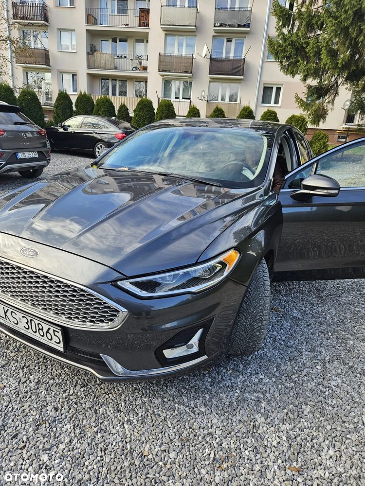 Ford Fusion - 1