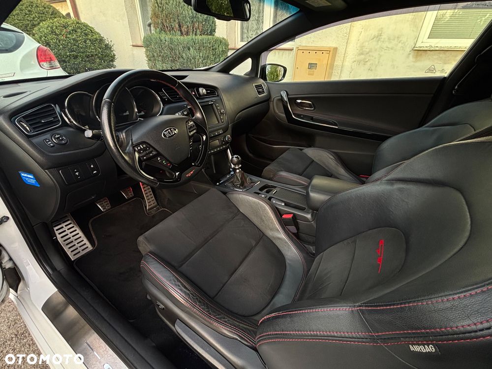 Kia Ceed 1.6 T-GDI GT-Challenge - 15