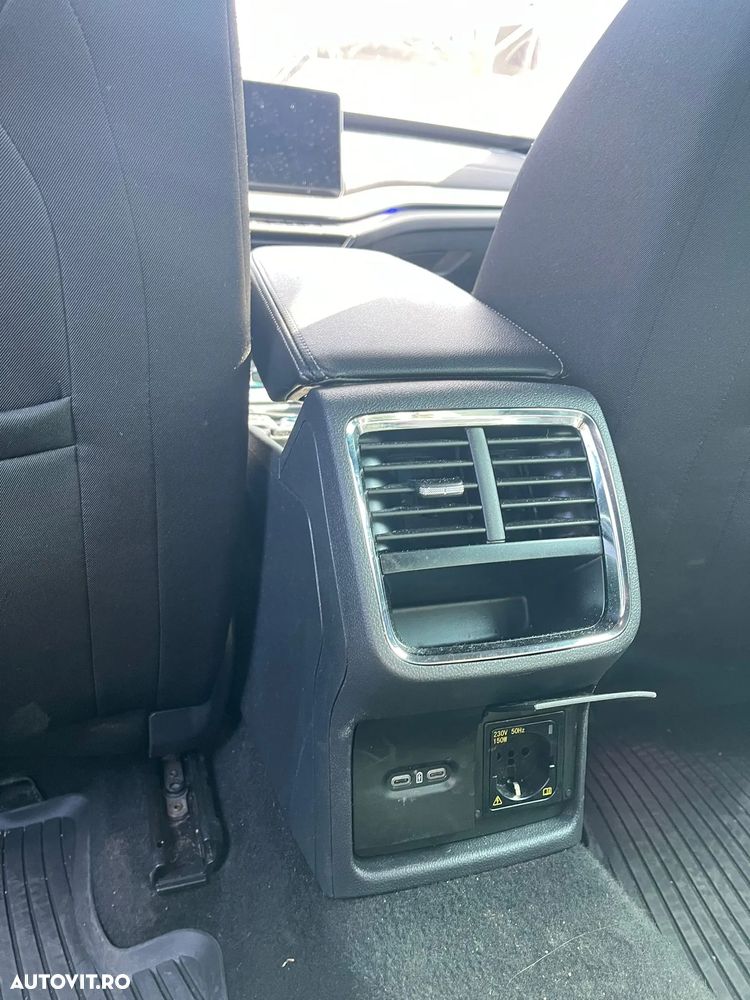 Skoda Octavia 2.0 TDI DSG Style - 9