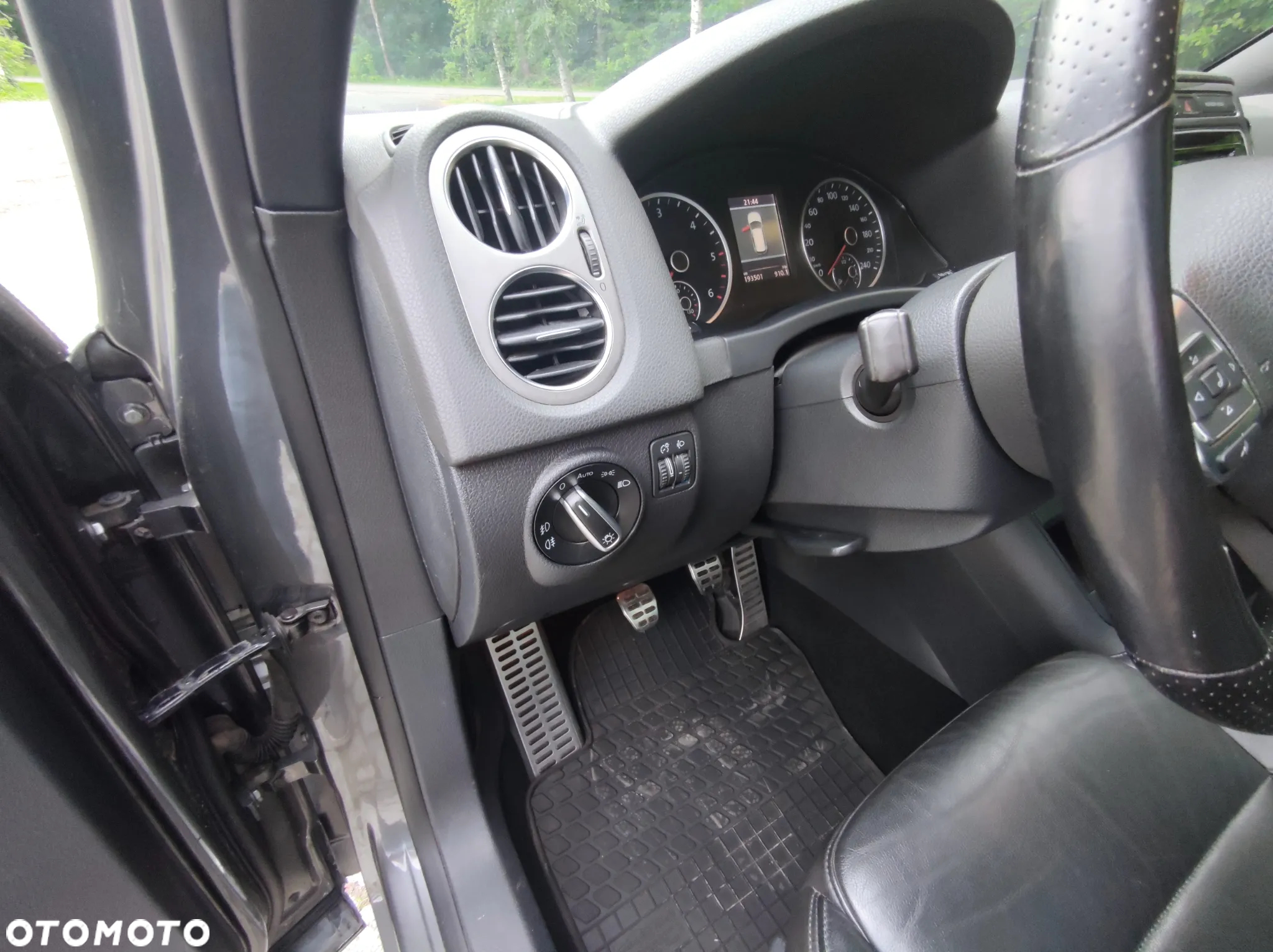 Volkswagen Tiguan 2.0 TDI Perfectline R-Style - 17