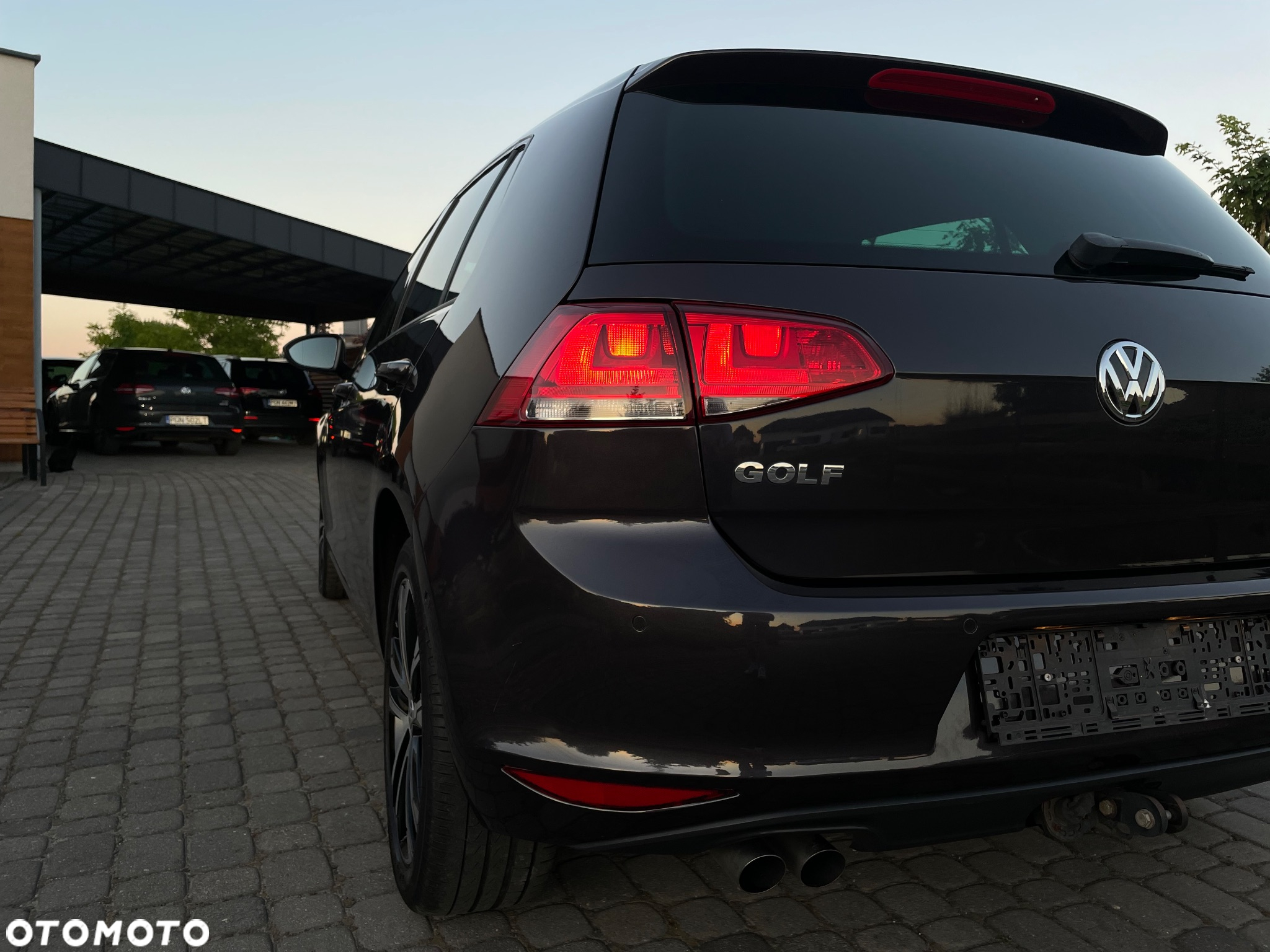 Volkswagen Golf 2.0 TDI BlueMotion Technology Lounge - 31