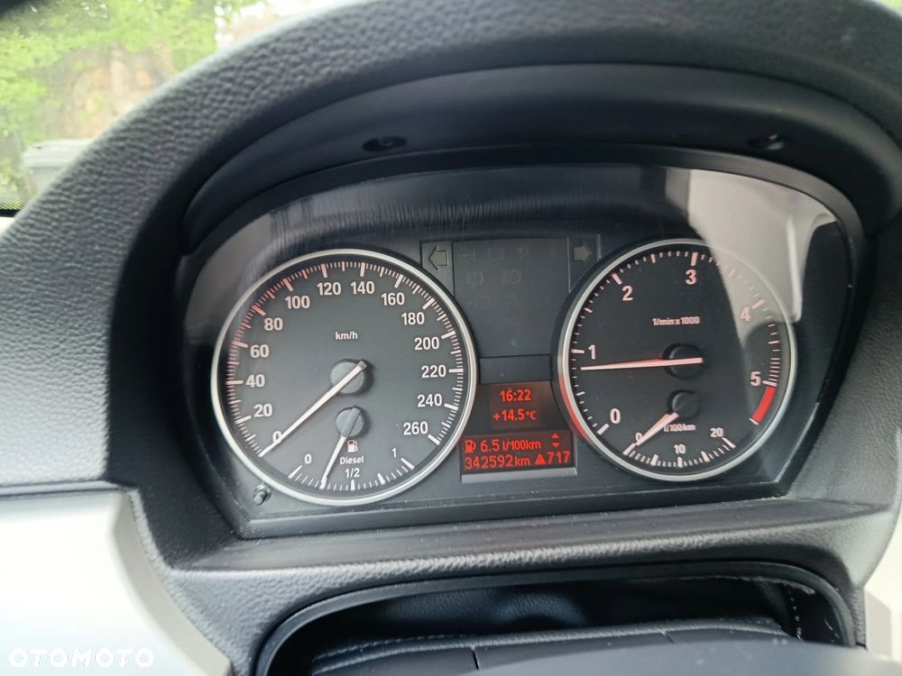 BMW Seria 3 318d DPF - 16