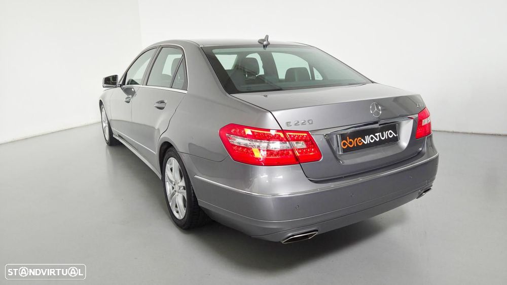 Mercedes-Benz E 220 CDi Avantgarde BlueEfficiency Auto - 7