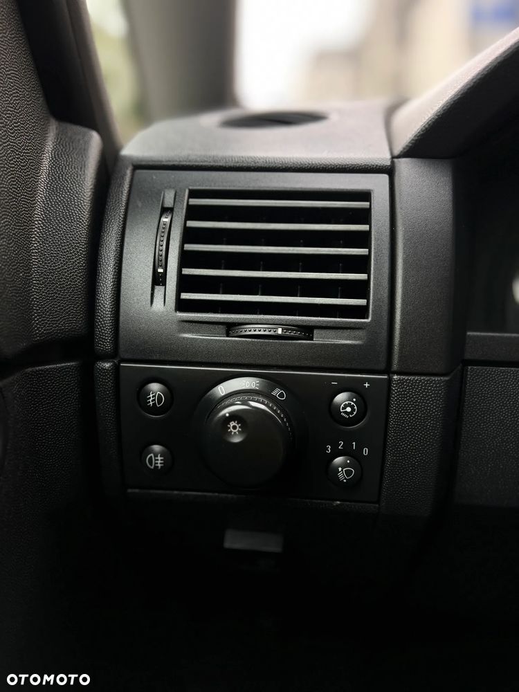 Opel Meriva - 22